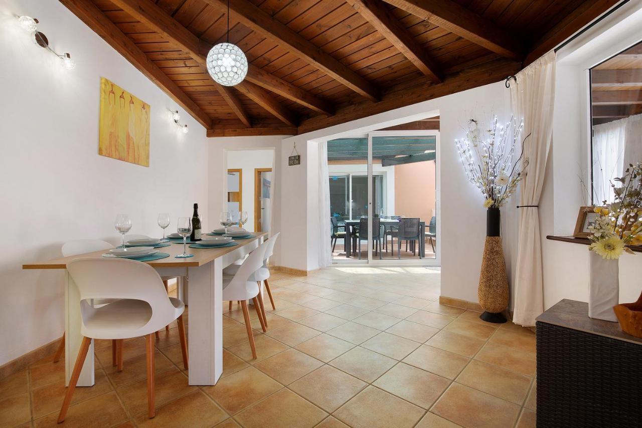 Villa Contenta Коралео Екстериор снимка